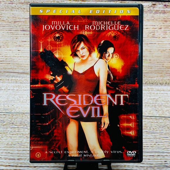 Resident Evil [2002 Special Edition DVD] Milla Jovovich Michelle Rodriguez - Picture 1 of 6